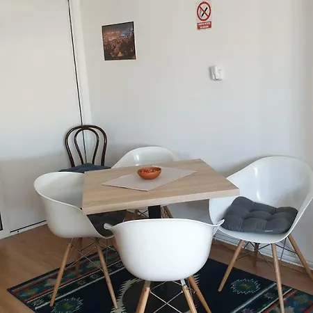 Апартаменти Apartament Waldo 2 Брашов